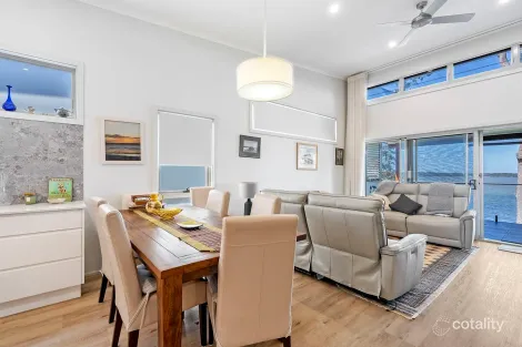 Property photo of 131 Panorama Avenue Charmhaven NSW 2263