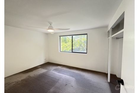 Property photo of 4/61 Frank Street Labrador QLD 4215