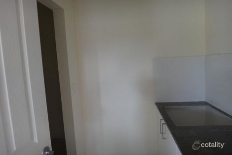 Property photo of 5 Glen Place Pendle Hill NSW 2145