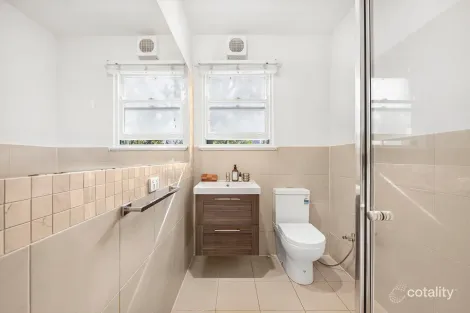 Property photo of 11/47 Yerrin Street Balwyn VIC 3103