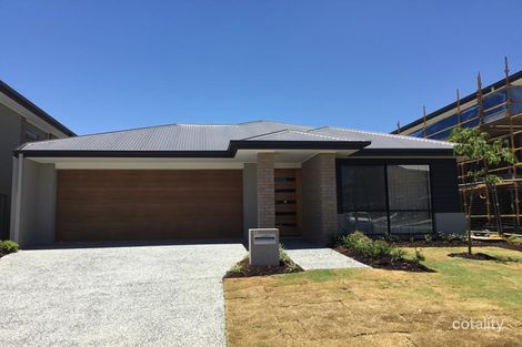 Property photo of 76 Lomond Circuit Upper Kedron QLD 4055