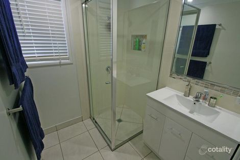 Property photo of 2/47 Greathead Road Kepnock QLD 4670