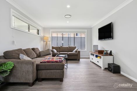 Property photo of 21 William Maker Drive Orange NSW 2800