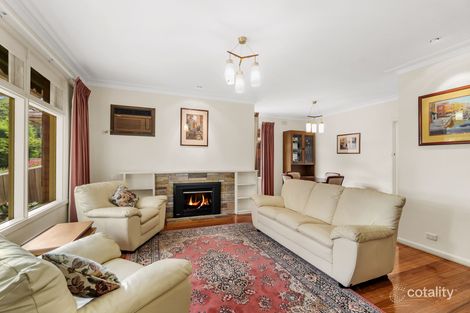 Property photo of 2 Benjamin Street Box Hill North VIC 3129