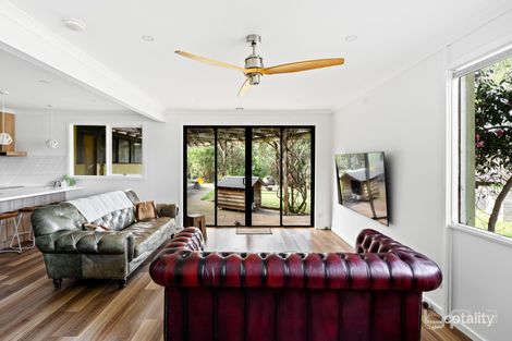 Property photo of 27-29 Sanctuary Close Werribee VIC 3030