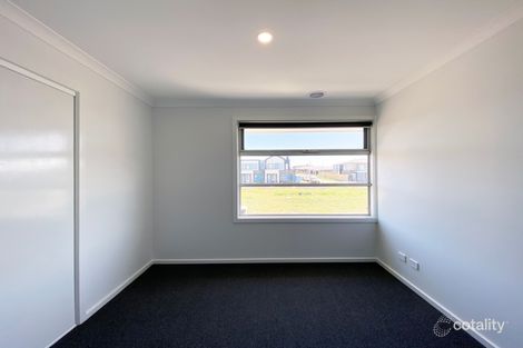 Property photo of 13 Bunurong Avenue Wollert VIC 3750