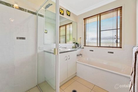 Property photo of 10 Vicky Avenue Crows Nest QLD 4355