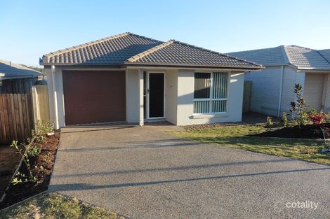 17 Huxley St, Redbank Plains, QLD 4301