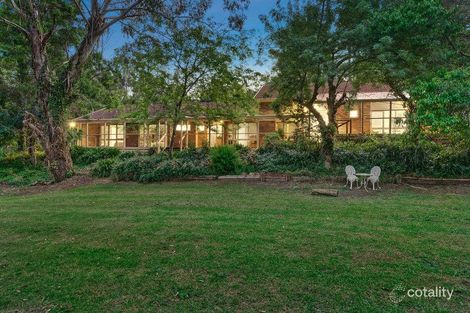 2 Daniel Ct, Park Orchards, VIC 3114