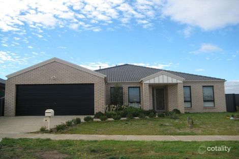 19 Gosford Gdns, Derrimut, VIC 3026