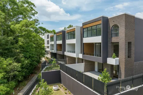 Property photo of 24/75 Jacaranda Place Indooroopilly QLD 4068