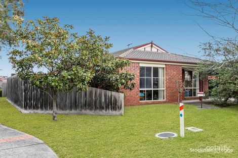 Property photo of 1 Parkside Mews Cranbourne West VIC 3977