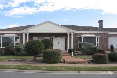 16 Sir John Marks Dr, West Lakes, SA 5021