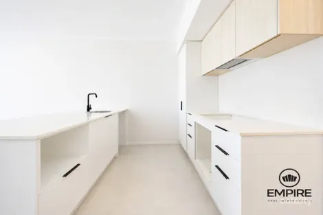 Property photo of 18 Twynam Road Clyde North VIC 3978
