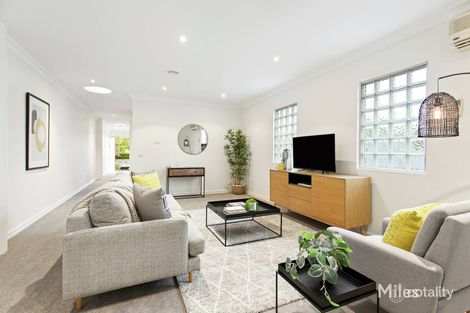 Property photo of 17 Hylton Crescent Rosanna VIC 3084