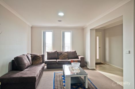Property photo of 17 Lone Pine Square Bacchus Marsh VIC 3340