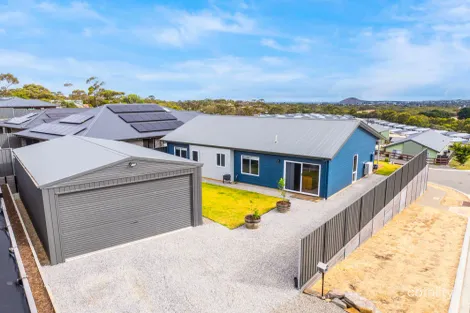 35 Imperial Cct, Victor Harbor, SA 5211
