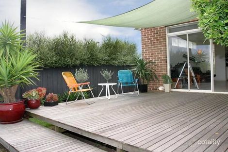 Property photo of 19 John Fisher Drive Berwick VIC 3806