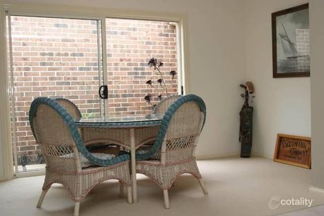 Property photo of 19 John Fisher Drive Berwick VIC 3806