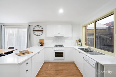 Property photo of 18 Fiona Court Werribee VIC 3030