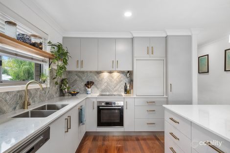 Property photo of 91 Minto Crescent Arana Hills QLD 4054