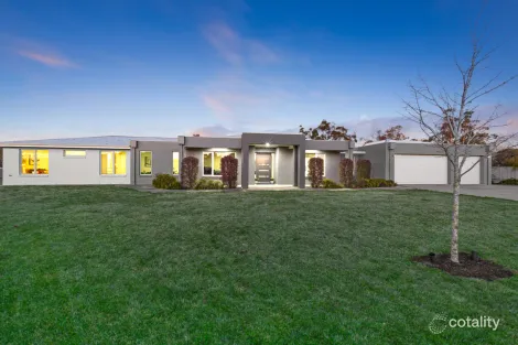 140 Ibis Gardens Ct, Cardigan, VIC 3352