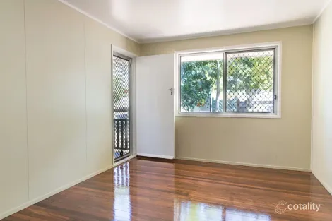 Property photo of 4 Curnow Street Goodna QLD 4300