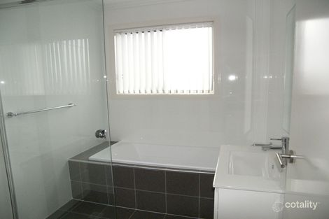 Property photo of 1/201 Wyndarra Way Koonawarra NSW 2530