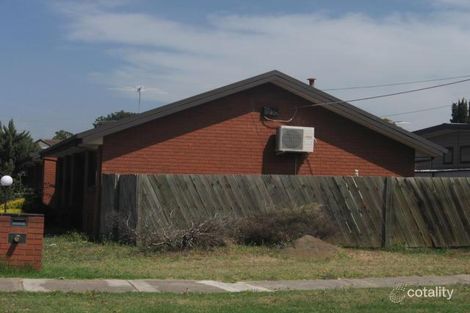 Property photo of 1/77 Avondale Avenue St Albans VIC 3021