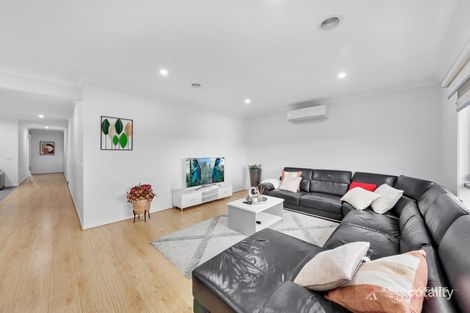 Property photo of 303 Mandalay Circuit Beveridge VIC 3753