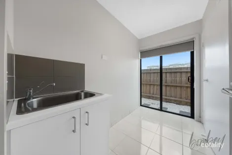 Property photo of 45 Foxtail Circuit Wallan VIC 3756