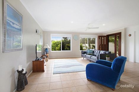 Property photo of 37 Point Cartwright Drive Buddina QLD 4575