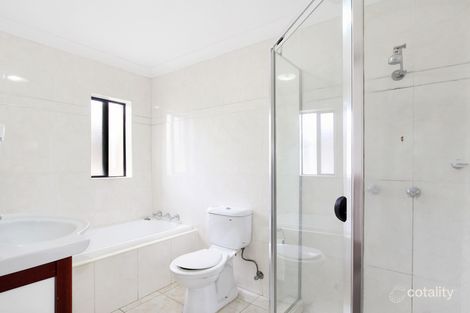 Property photo of 3/29-30 Parkside Lane Westmead NSW 2145