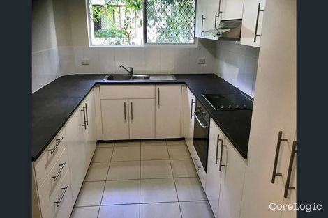 Property photo of 2/10 White Street Southport QLD 4215