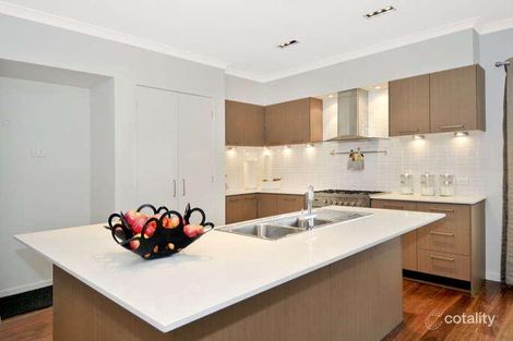 Property photo of 17 Hedges Street Craigieburn VIC 3064