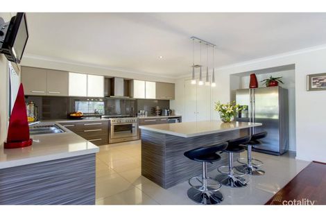 Property photo of 115 Sandhurst Boulevard Sandhurst VIC 3977
