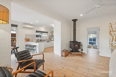 Property photo of 9 School Avenue Newhaven VIC 3925