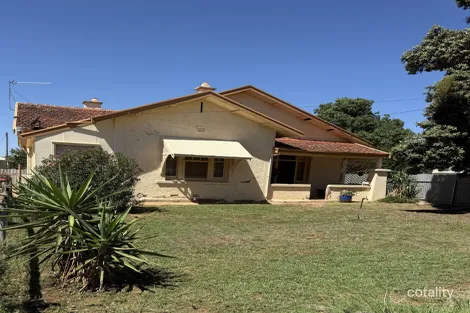 21 Fourth St, Orroroo, SA 5431