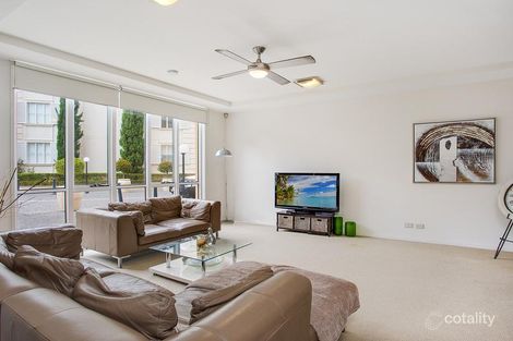 Property photo of 3027/3029 The Boulevarde Carrara QLD 4211