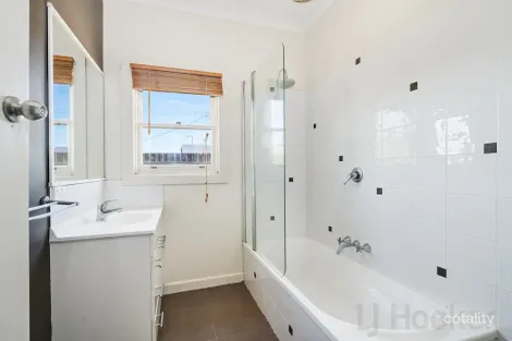 Property photo of 135 Oldaker Street Devonport TAS 7310