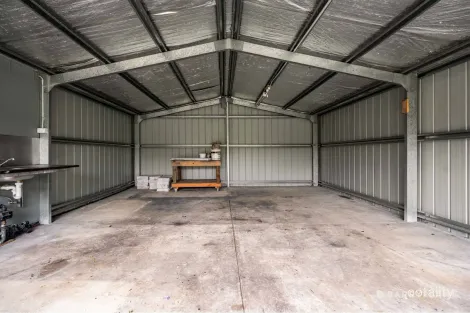 Property photo of 40 Dunbarton Drive Pakenham VIC 3810