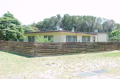 37 Sanctuary Rd, Loch Sport, VIC 3851
