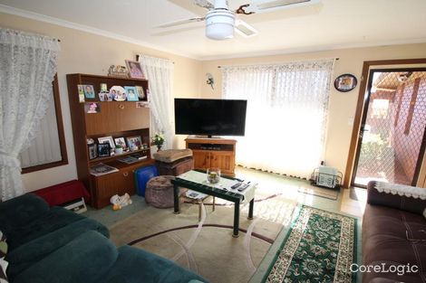 Property photo of 2/6 Champagne Crescent Wilsonton Heights QLD 4350