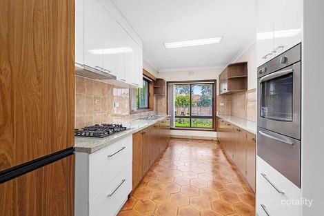 Property photo of 96 Chapel Road Moorabbin VIC 3189