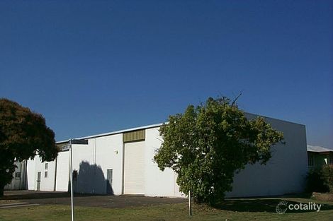 2/33 Charles St, Berserker, QLD 4701