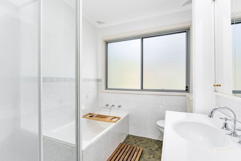 Property photo of 9 Brushbox Place Bradbury NSW 2560