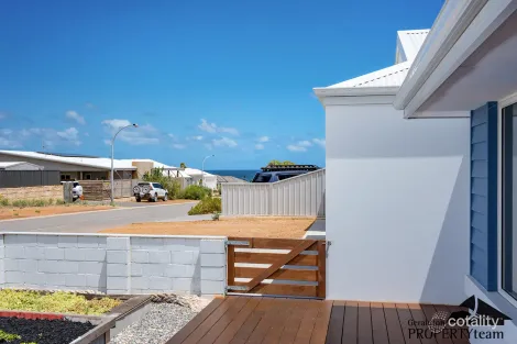 17 Hester St, Drummond Cove, WA 6532