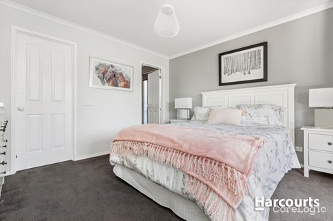 Property photo of 3 Wilton Green Beaconsfield VIC 3807