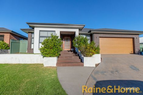 Property photo of 17 Pelagic Court Dubbo NSW 2830