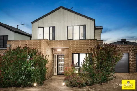 4/7 Old Plenty Rd, South Morang, VIC 3752
